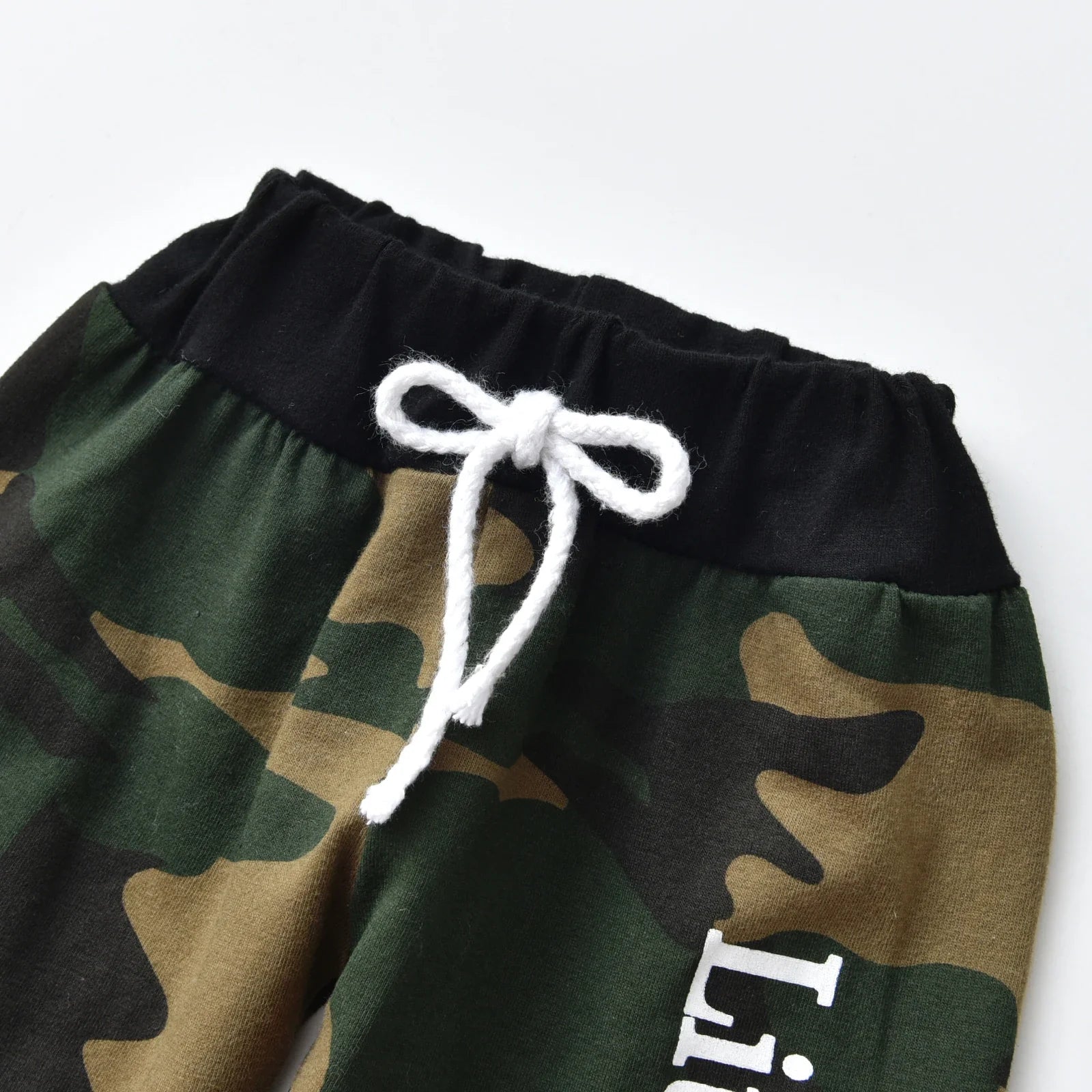 Unisex Cozy Camouflage Baby Outfit Set