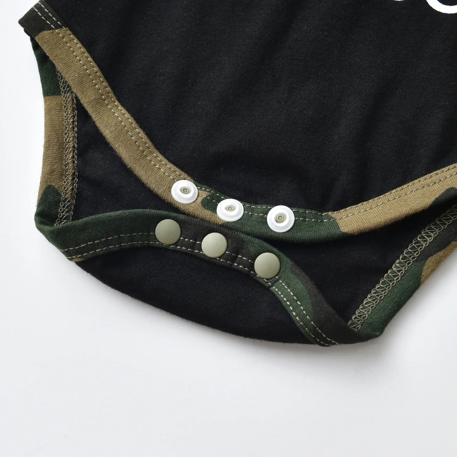 Unisex Cozy Camouflage Baby Outfit Set